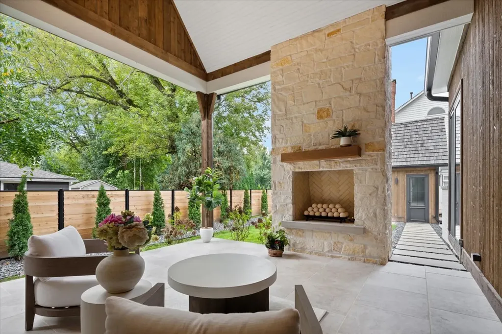 104 South Monroe Street Hinsdale IL 60521