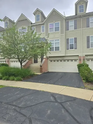 3359 Kentshire Circle Aurora IL 60504