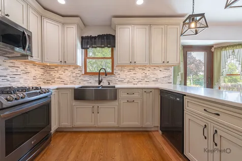 1450 Parkside Drive Bolingbrook IL 60490