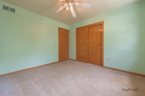 1450 Parkside Drive Bolingbrook IL 60490