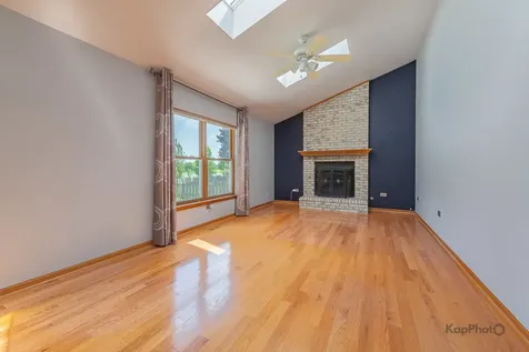1450 Parkside Drive Bolingbrook IL 60490