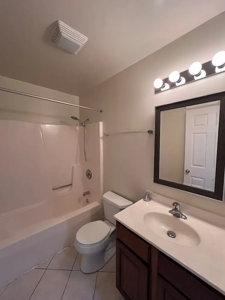 1235 Marywood Court Aurora IL 60505