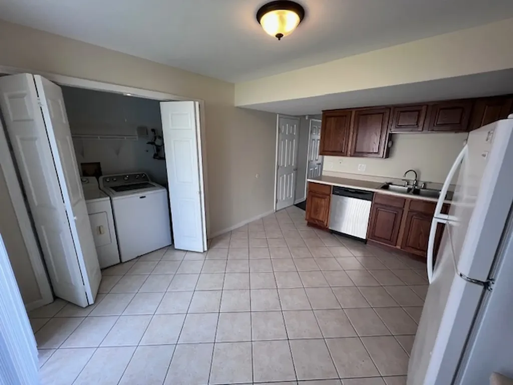1235 Marywood Court Aurora IL 60505