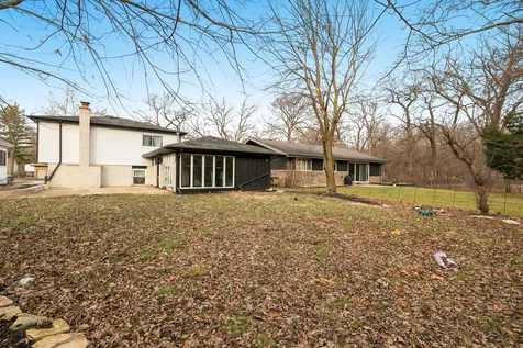 825 Cherry Lane Thornton IL 60476