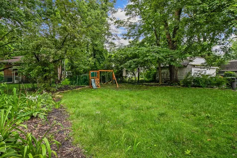825 Cherry Lane Thornton IL 60476