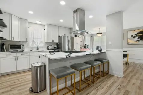 825 Cherry Lane Thornton IL 60476