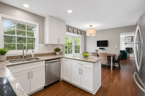 3856 Rutgers Lane Northbrook IL 60062