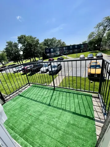 10037 South Walnut Terrace Palos Hills IL 60465