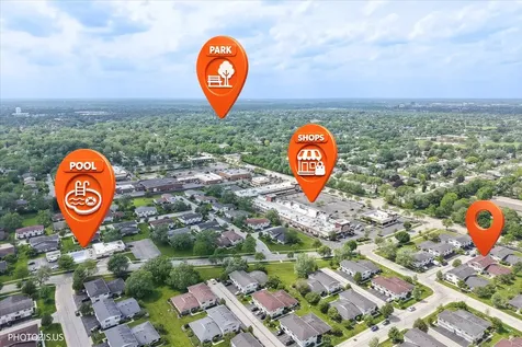 1309 Yarmouth Court Schaumburg IL 60193