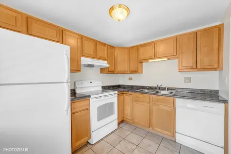 1309 Yarmouth Court Schaumburg IL 60193
