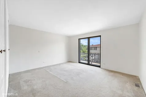 1309 Yarmouth Court Schaumburg IL 60193