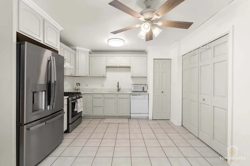 3731 Wren Lane Rolling Meadows IL 60008