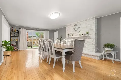 3731 Wren Lane Rolling Meadows IL 60008