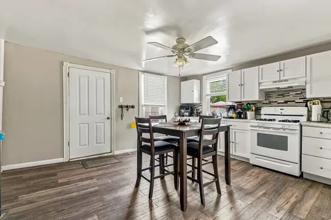 2320 18TH Street A Moline IL 61265