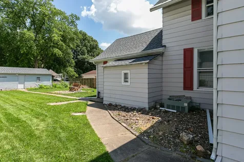 2320 18TH Street A Moline IL 61265