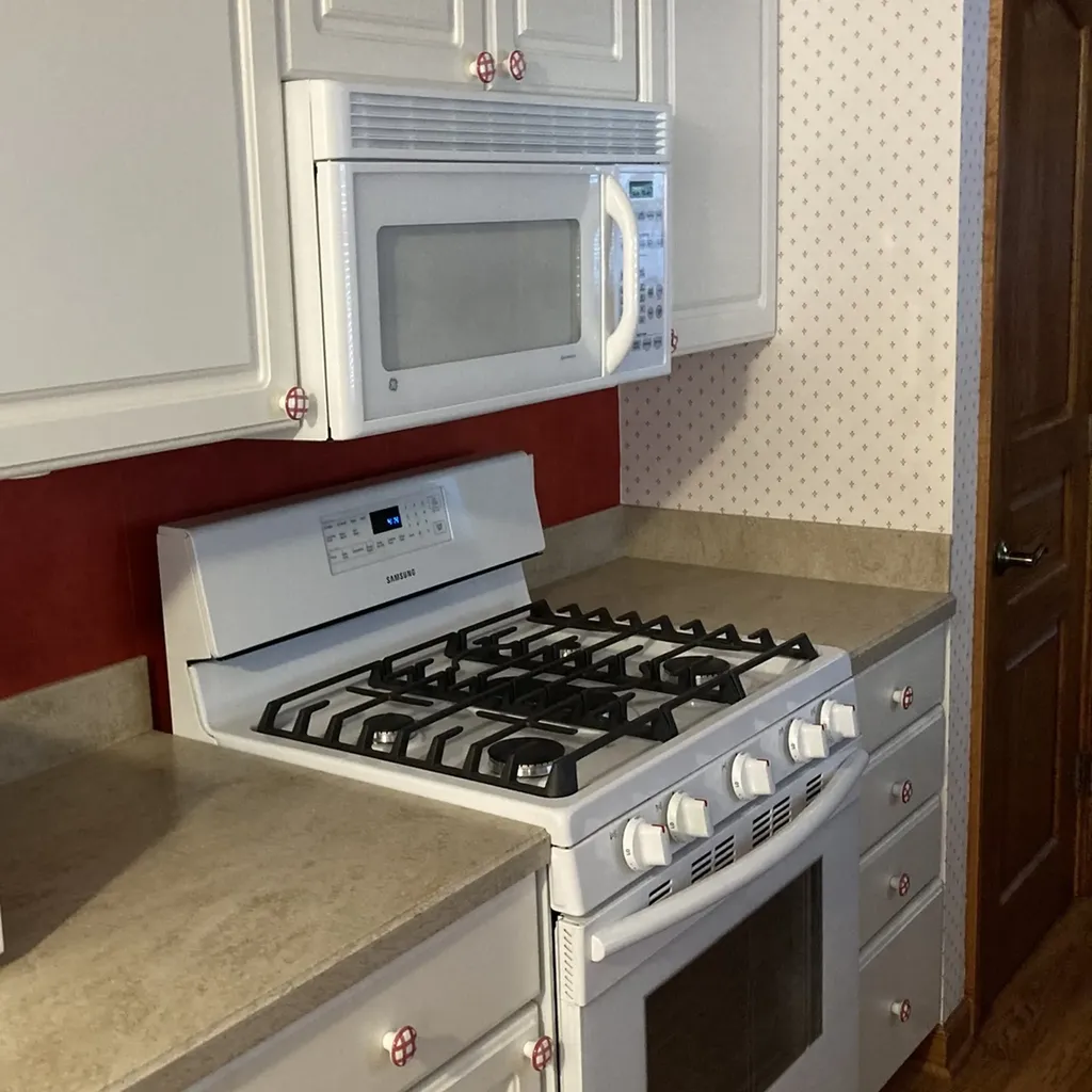 5775 North Nina Avenue Chicago IL 60631