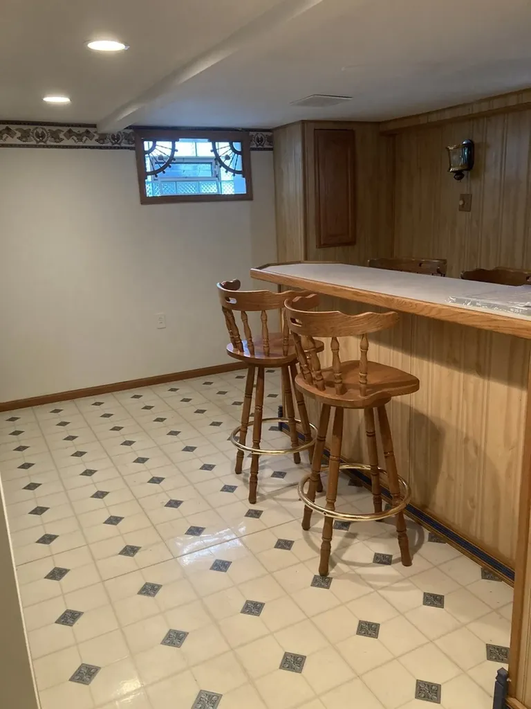 5775 North Nina Avenue Chicago IL 60631