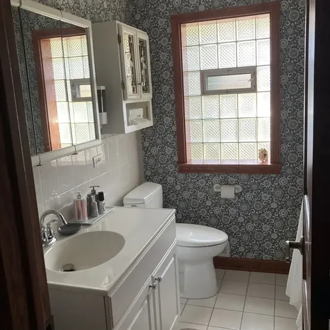5775 North Nina Avenue Chicago IL 60631