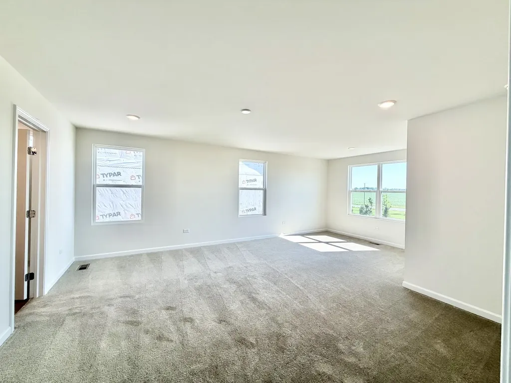 3200 Peyton Circle Aurora IL 60503