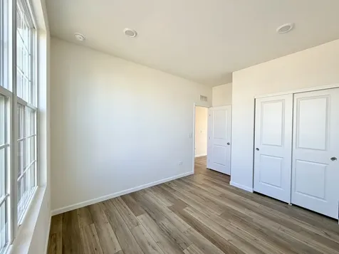 3200 Peyton Circle Aurora IL 60503