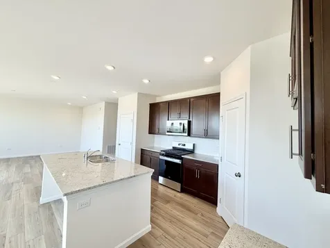 3200 Peyton Circle Aurora IL 60503