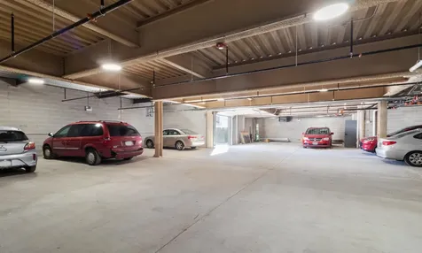 4513 North Clark Street Chicago IL 60640