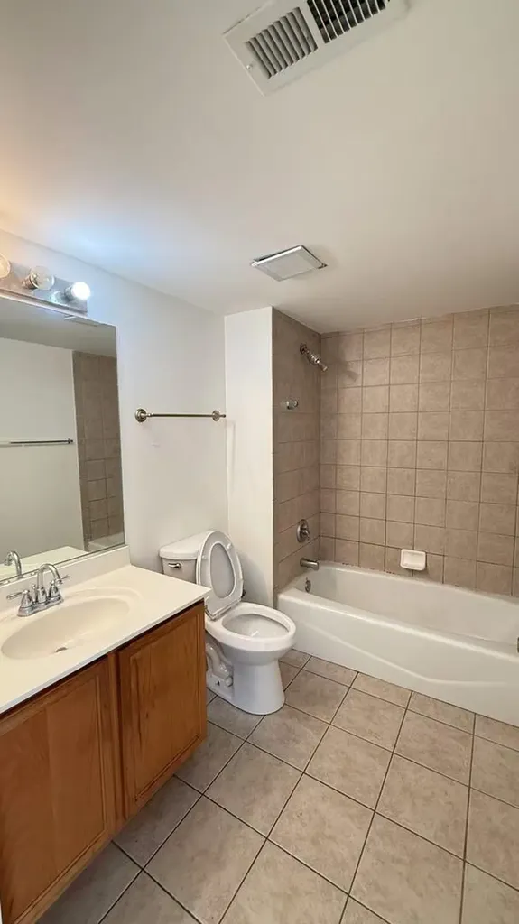 2734 South Wentworth Avenue Chicago IL 60616