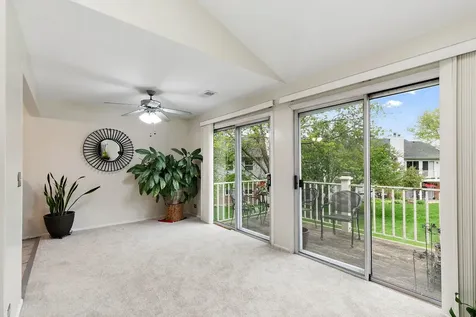 2838 Meadow Lane Schaumburg IL 60193