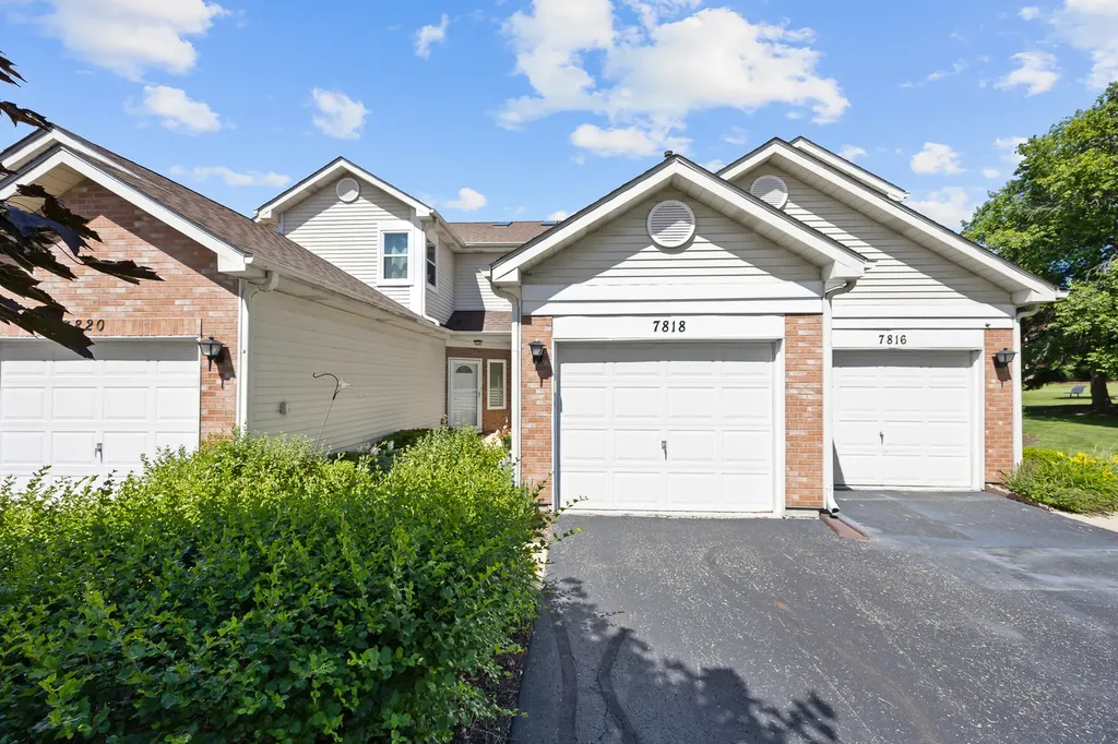 7818 Darien Lake Drive Darien IL 60561