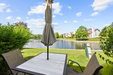 7818 Darien Lake Drive Darien IL 60561