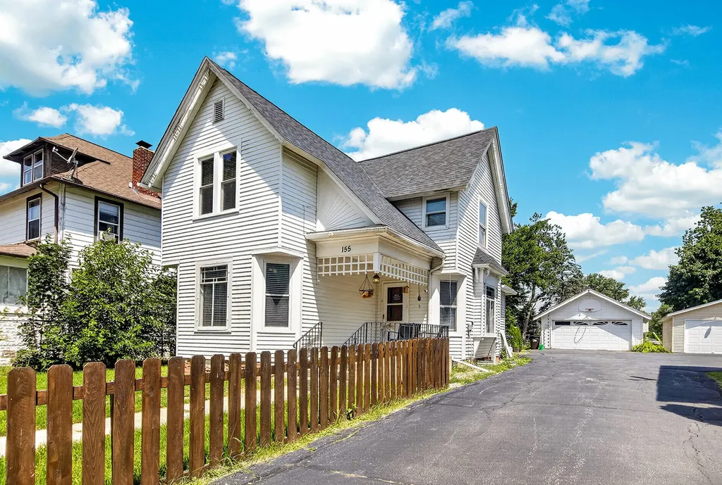 155 West North Street Capron IL 61012