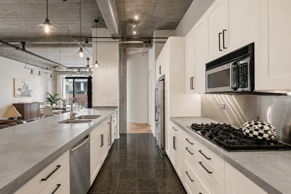 850 West Adams Street Chicago IL 60607