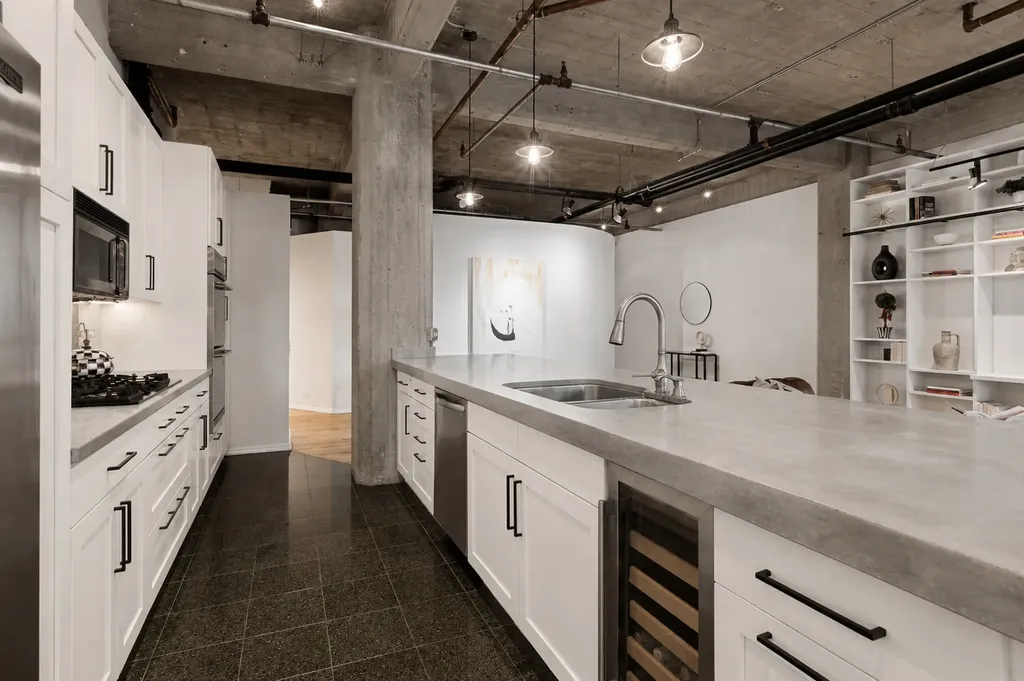 850 West Adams Street Chicago IL 60607