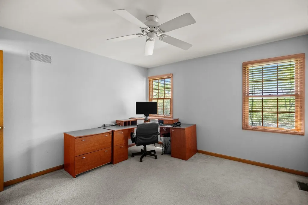 27W225 Ash Court Winfield IL 60190