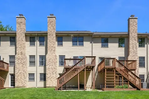 27W225 Ash Court Winfield IL 60190