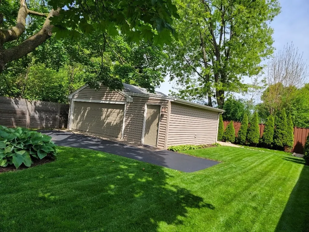 229 Fuller Road Hinsdale IL 60521