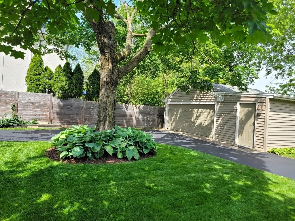229 Fuller Road Hinsdale IL 60521