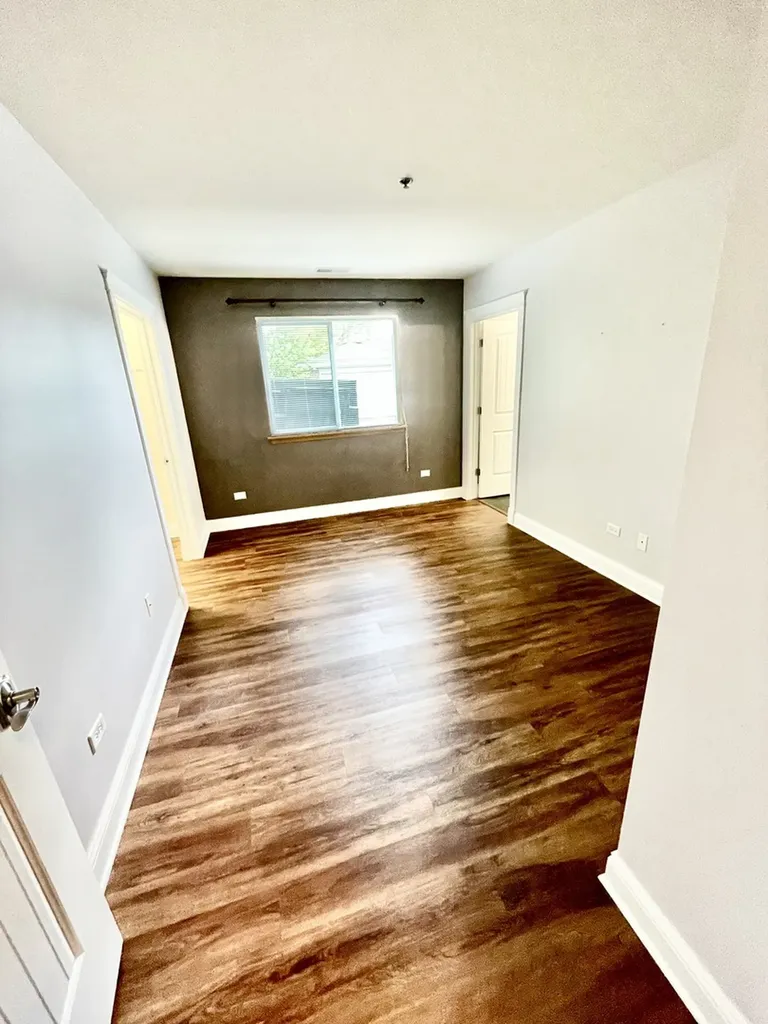 941 North Swift Road Addison IL 60101