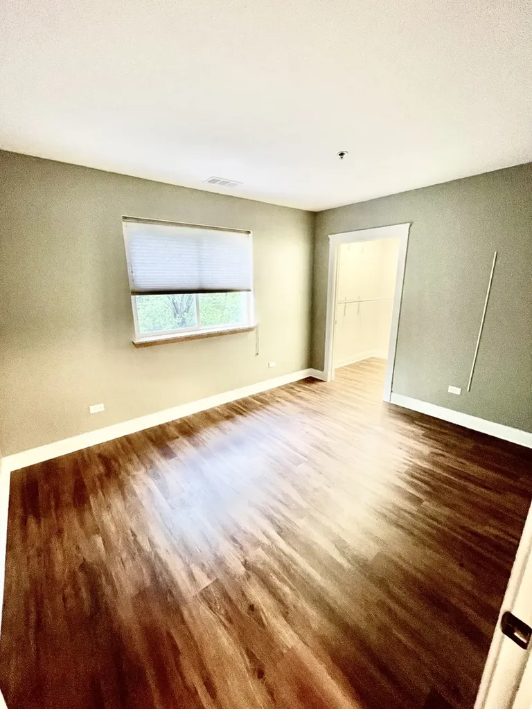 941 North Swift Road Addison IL 60101