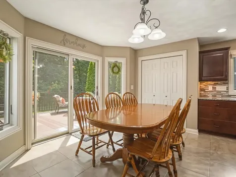 858 Freedlund Drive Rockton IL 61072