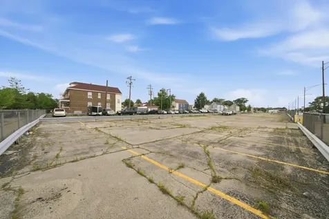 5100 South Sacramento Avenue Chicago IL 60632