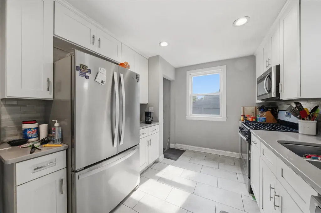 11343 South Green Street Chicago IL 60643