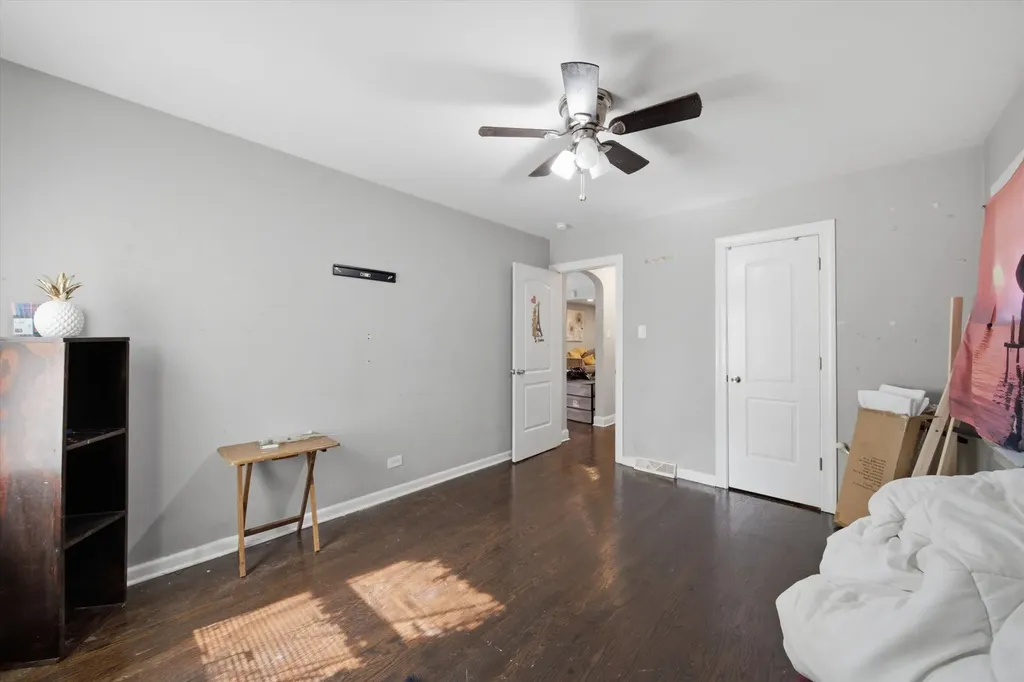 11343 South Green Street Chicago IL 60643