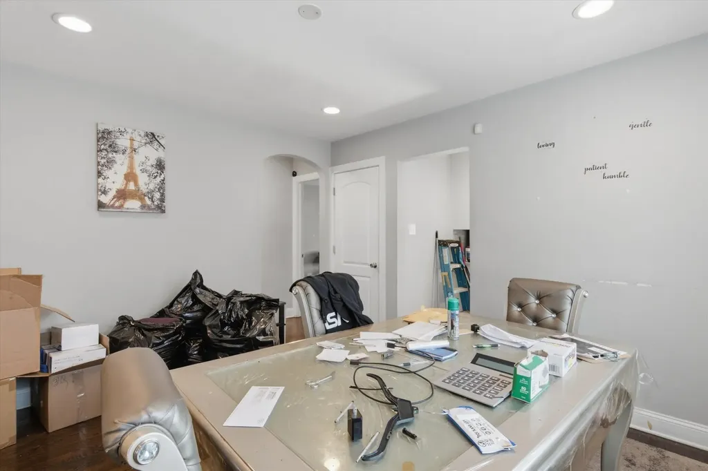11343 South Green Street Chicago IL 60643