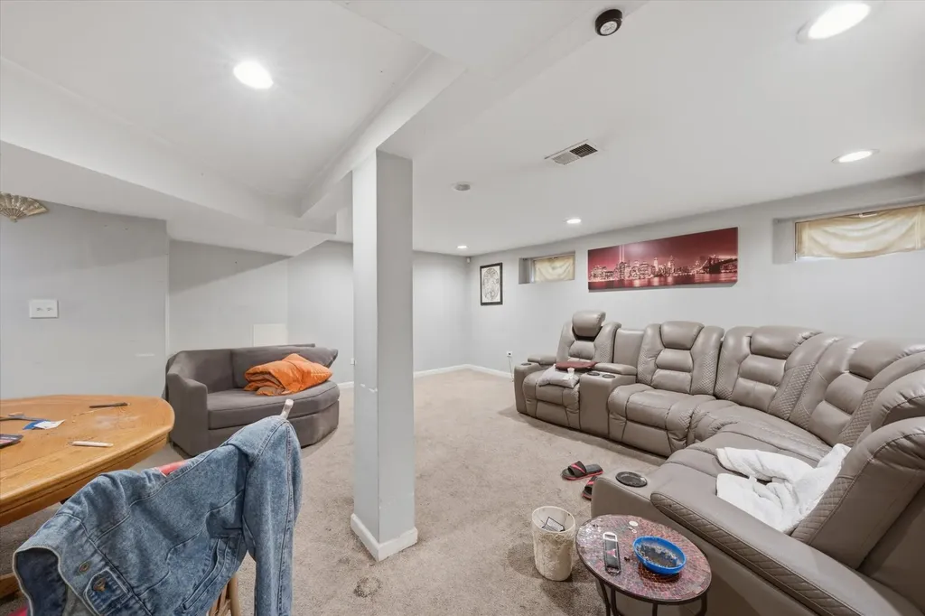 11343 South Green Street Chicago IL 60643