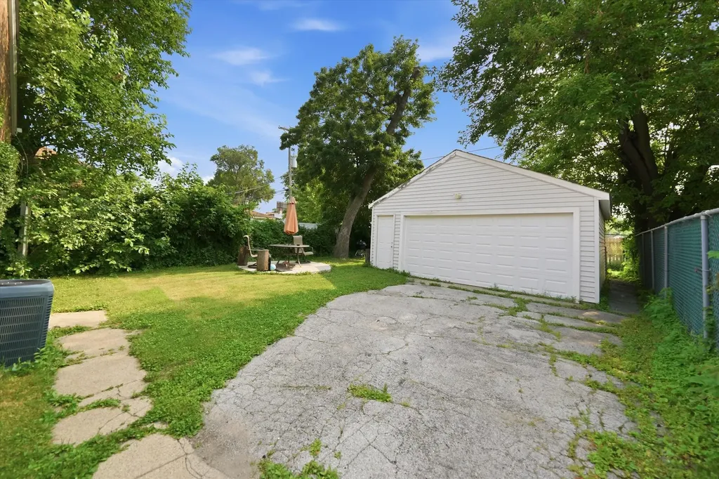 11343 South Green Street Chicago IL 60643