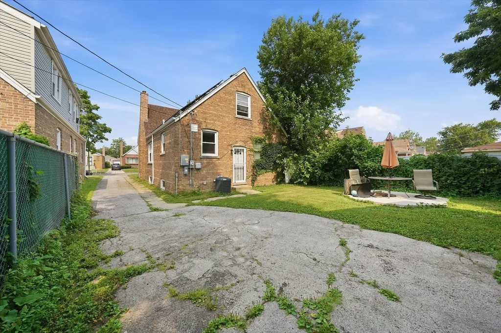 11343 South Green Street Chicago IL 60643