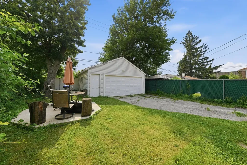 11343 South Green Street Chicago IL 60643