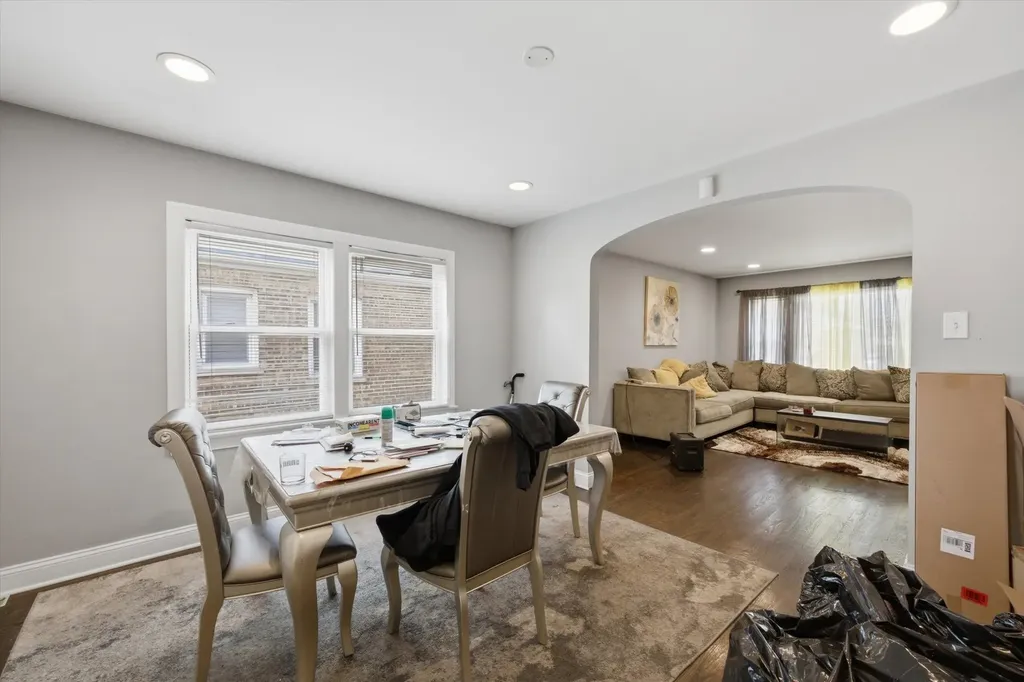 11343 South Green Street Chicago IL 60643