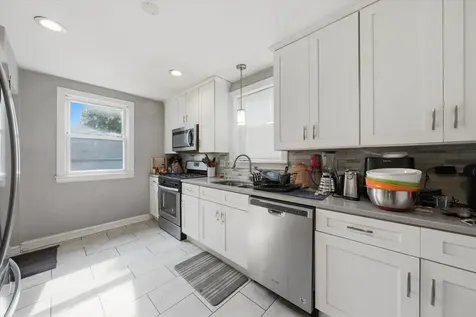 11343 South Green Street Chicago IL 60643